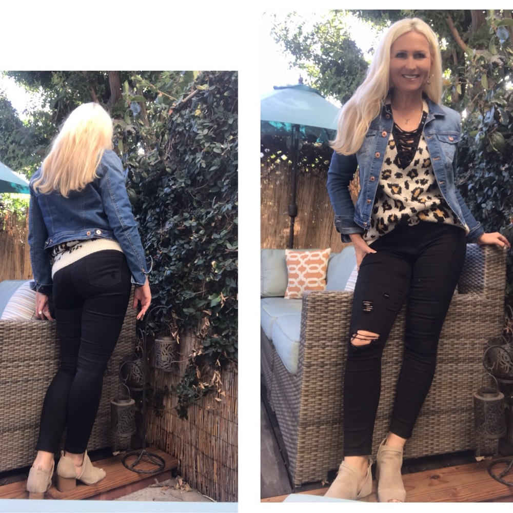 Black Perfect Fit Mid Rise Skinny Jeans🌟 - Picture 4 of 4